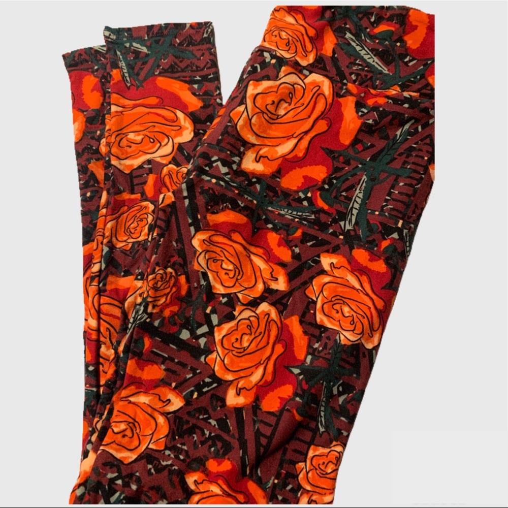 ❗️🆕🌹Lularoe OS leggings floral roses🌹